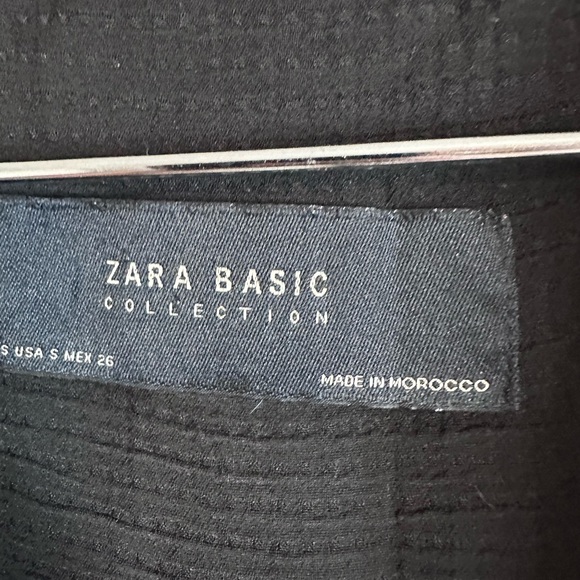 Zara Basic Black Textured Jacket - Picture 3 of 9